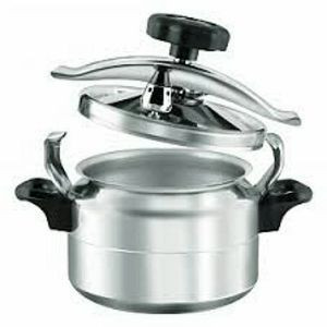 HTH 5L HTH Pressure Cooker Saucepan - Silver.